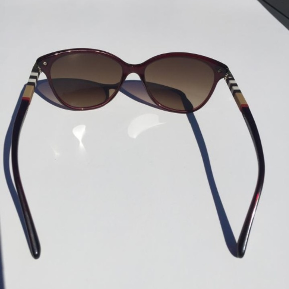 NWT Womens Bordeaux Burberry Sunglasses main image 5